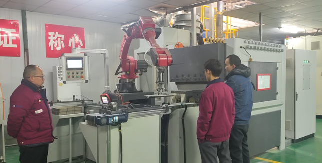 巫溪喷砂机在模具清理中的专业应用